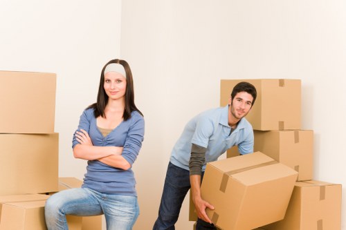 Local packing and unpacking support for Docklands residential and commercial moves