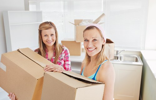 Apartment move support in Docklands with careful lifting and transport